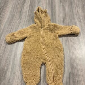 Baby GAP teddy sherpa one piece 0-3 months tan